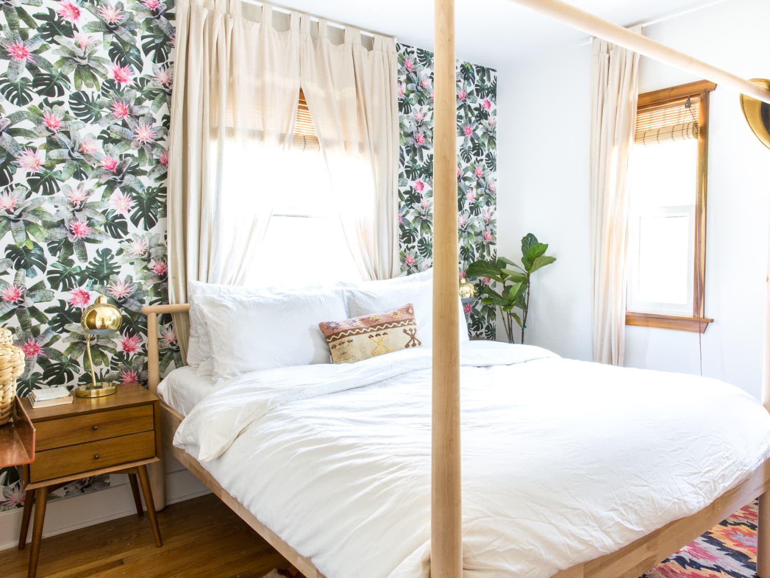 The Best Affordable Bedding to Create a Hotel Quality Bed on a